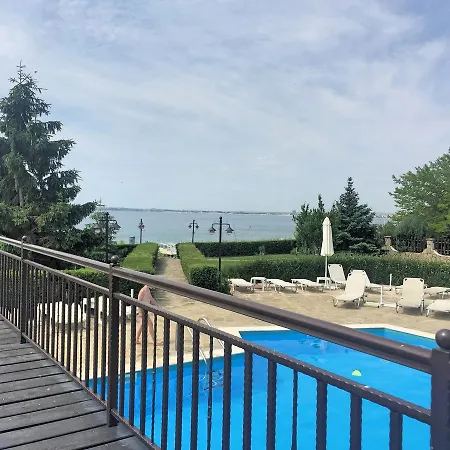 Manastira 1 With Sea View Eh شقة سفيتي فلاس